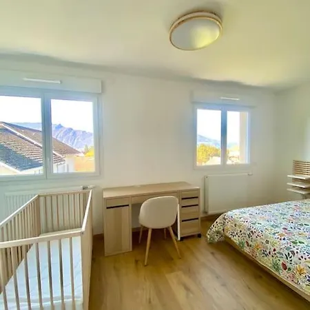 Vue -3 Jardin-proche Du Et Du Centre-ville , 2 Places Parking 빌라 *
